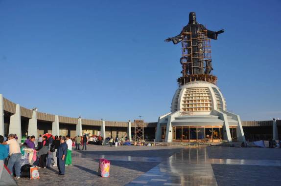 Cristo Rey em reforma para a visita do Papa à Guanajuato, no México